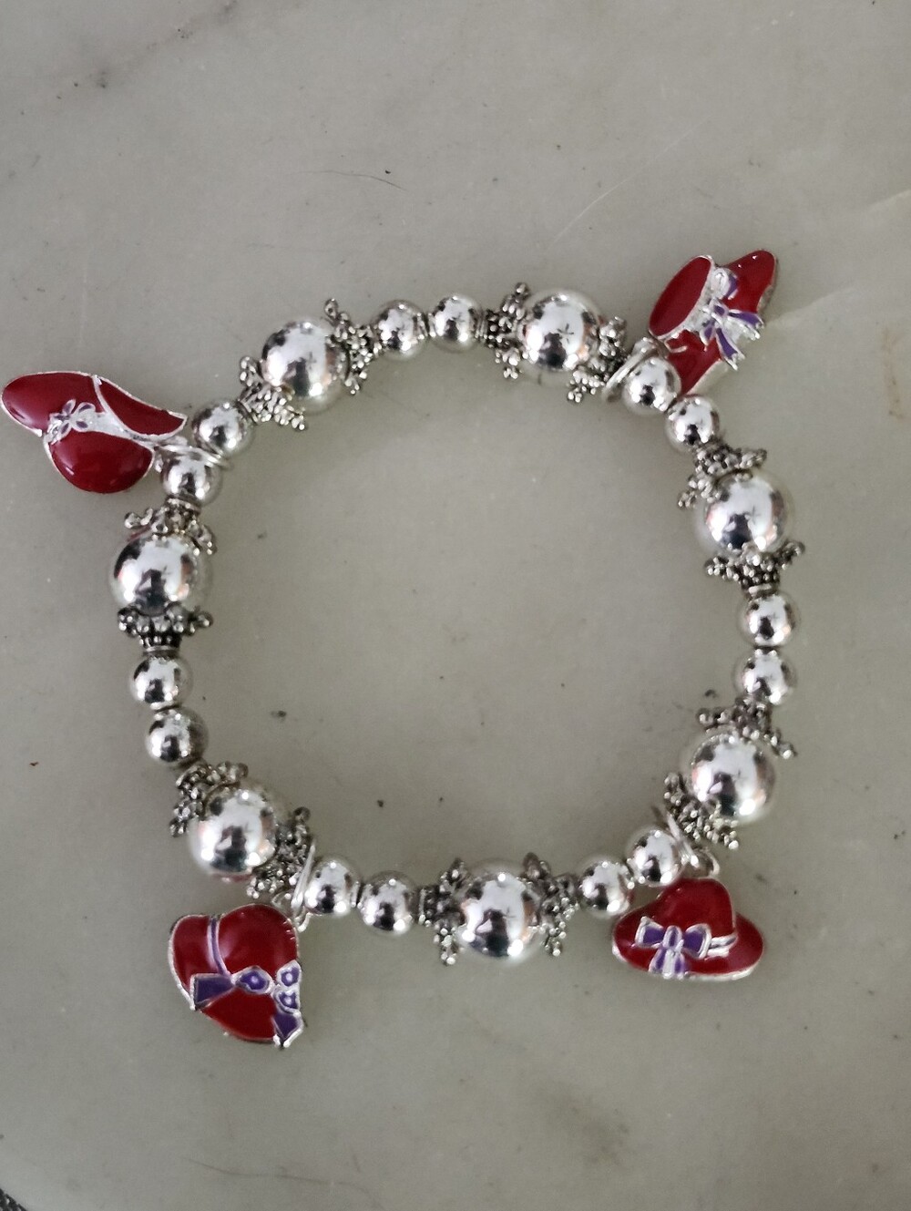 Vtg Red Hat Society Silver Tone Beaded Bracelet with Red Hat Charms